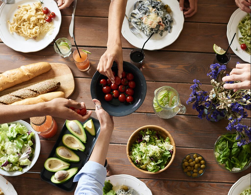 En nuestro sistema digestivo reside una compleja comunidad de microorganismos que desempeñan un papel esencial en la salud. mediodirecto.cl/2023/08/24/el-…