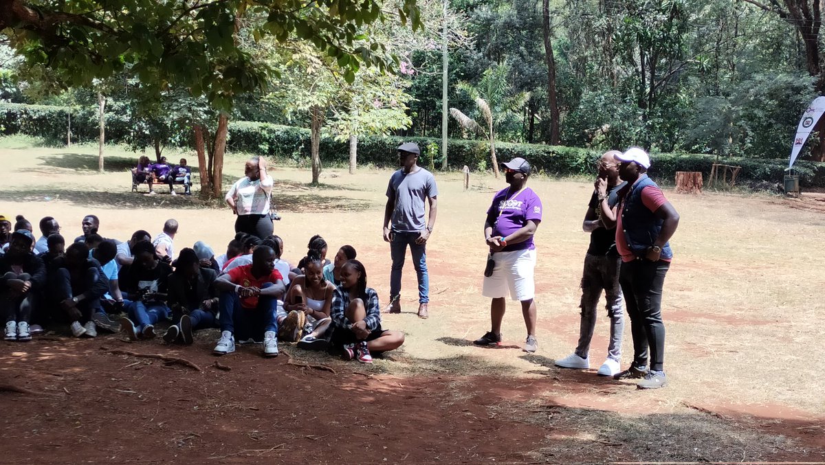 mausyoki's tweet photo. Simplicity is always the best.... awesome youth engagement; Chill &amp; Chat today with @AbabuNamwamba #AbabuNaVijana @SDY_Ke @rochieng @YunitokKenya @bkeya @wspukenya @HornofAYN @MisoiPoppins @smachs_org @eddiebutita @daddyowenmusic  @emainaw ...#TalantaHela..let's do this again! https://t.co/JjMiuVz0HI