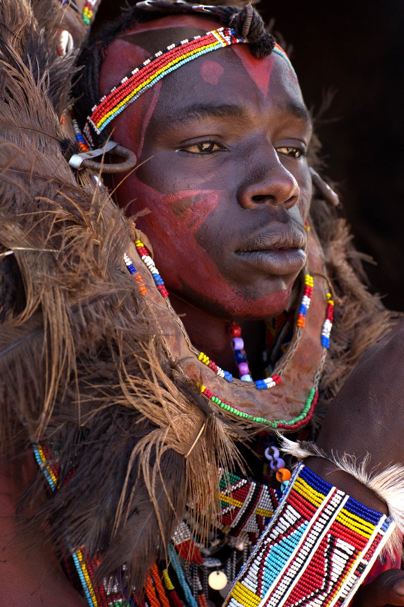 lisakristine's tweet photo. Maasai Warrior in Ochre | Kenya, Africa
#AfricaSoul #withhumans #travelportrait #fineartphotography #LisaKristinePhotography https://t.co/I04geDaESo