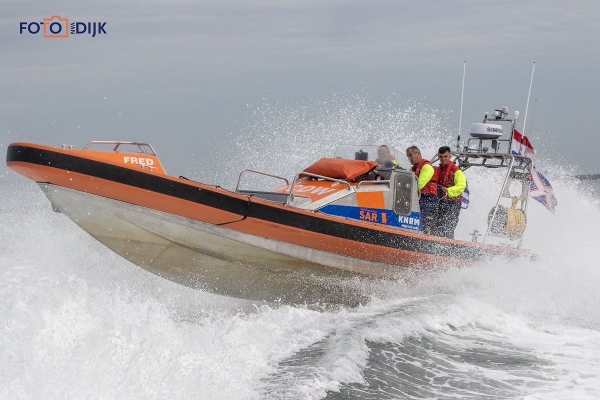 De #reddingboot #Fred van @KNRMNeeltjeJans op de #Oosterschelde.

@KNRM 
@Kustwacht_nl 
@VRZ