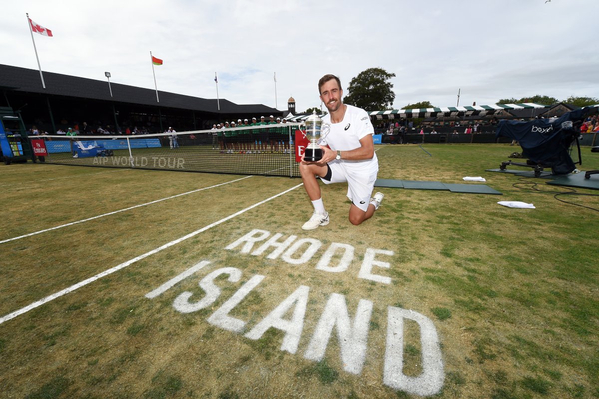 TennisHalloFame's tweet image. Familiar faces in the @usopen draw! Good luck to all our Newport standouts 👏

#InfosysHallofFameOpen | #USOpen