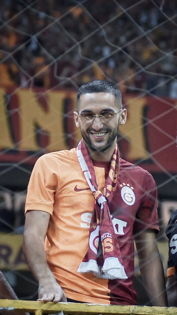 4k_ftbl's tweet photo. Hakim Ziyech | 4K🔥 Wallpaper | Galatasaray

#Ziyech #Galatasaray https://t.co/diEPMLPwFE