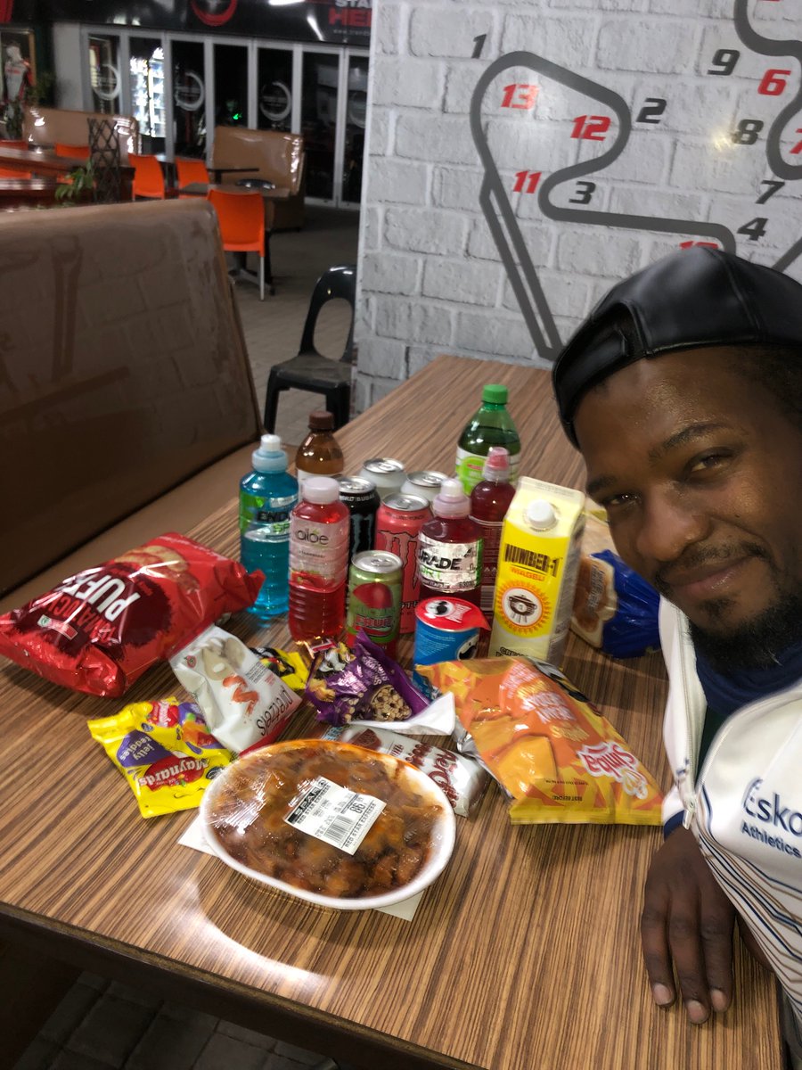 billysigudla1's tweet photo. #foodie delaying me to place #racenumber for #redstarraceway #redstarMarathon https://t.co/lMpuVjqtQR
