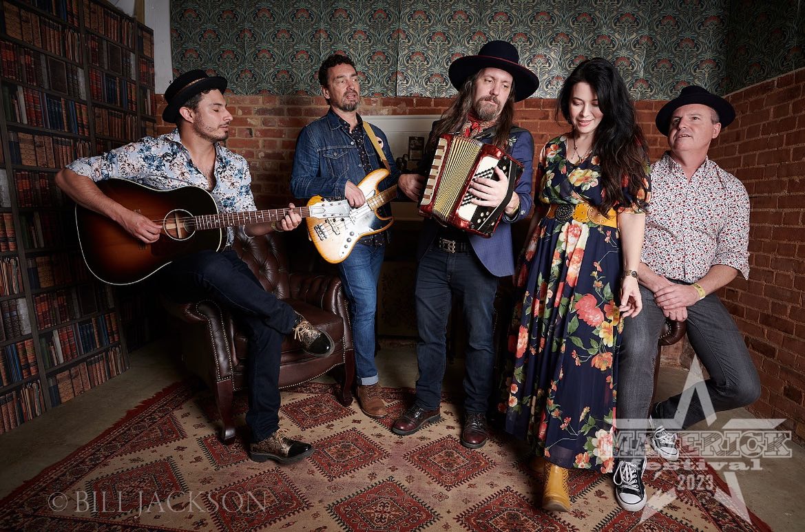 curve_music's tweet photo. Check out the behind the scenes photos from this year's Maverick Festival! 📸 

More exciting show announcements coming soon from @thehellodarlins. Stay tuned! https://t.co/xsmoUVhTCd