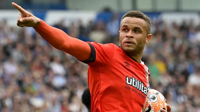 . <a href="/LutonTown_FR/">Luton Town France 👒</a> n'a pas remporté de match de championnat à Stamford Bridge depuis septembre 1986 - aucun des joueurs actuels de leur effectif n'était né à l'époque de cette victoire.

#CHELUT #Chelsea #LutonTown | <a href="/PLFrance_/">PLFrance_ 🇫🇷</a>