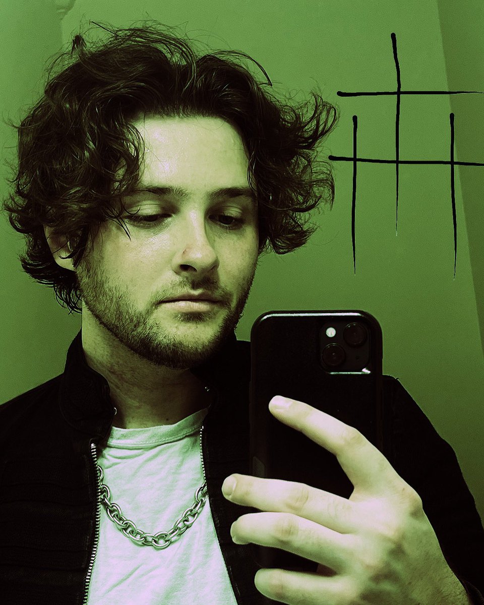 Join my Discord :) 🖤 discord.gg/fgpPtEwq