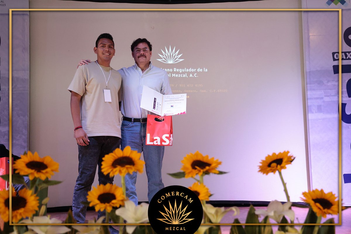En el marco del Congreso de Investigación Aplicada al Turismo 2023 (CIAT) organizado por la SECTUR Federal y Universidad La Salle Oaxaca, participamos con la ponencia: “El Mezcal Detonante Turístico en la Denominación de Origen Mezcal (Dom)”.
#COMERCAM #SomosLaSalle #CIAT2023