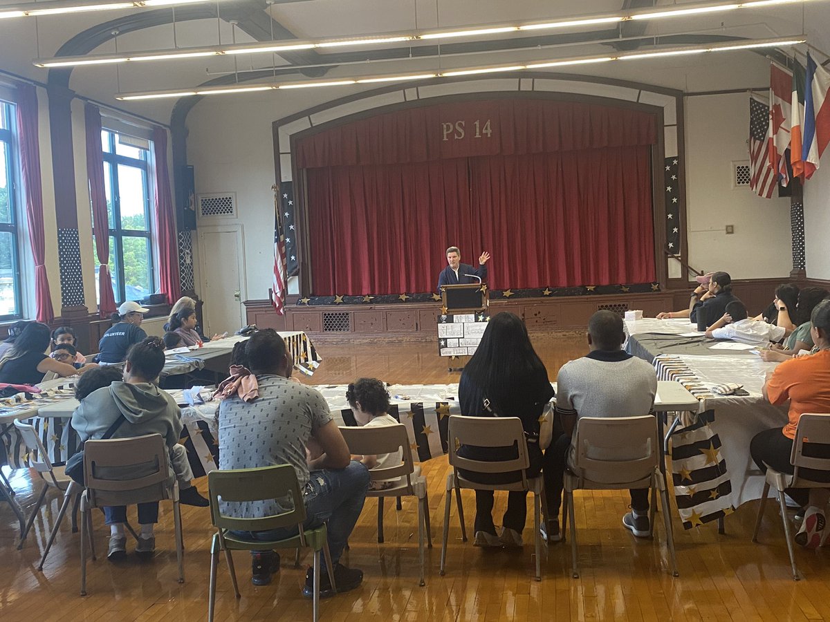 AndreaVaz1006's tweet photo. Enjoyed welcoming our “First Riders” & their parents this morning to prepare them for their 1st day of school & the bus! @YonkersSchools @CityofYonkers @ErikWright #YPS #CornellAcademy #Siragusa #FirstRiders #YPS https://t.co/3goPPMViQ0