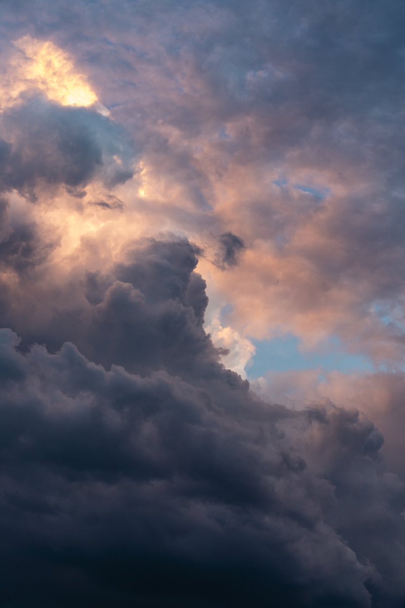 fernwehimage's tweet photo. Sometimes you just have to point. 

#maryland #baltimore #nature #towson #travelpics #wanderlust #love #travelphotography #beautiful #roadtrip #travel #photography #usa #worldpeace #landscape #adventure #bealpha #art #cool #photooftheday #lightroom #fernweh #fernwehimage #sunset https://t.co/S6HxIlbiYK