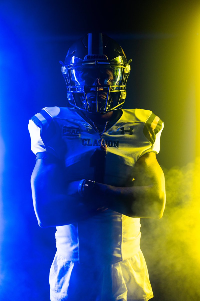 Media day photos came out 🔥 🔥 🔥 

#WingsUp