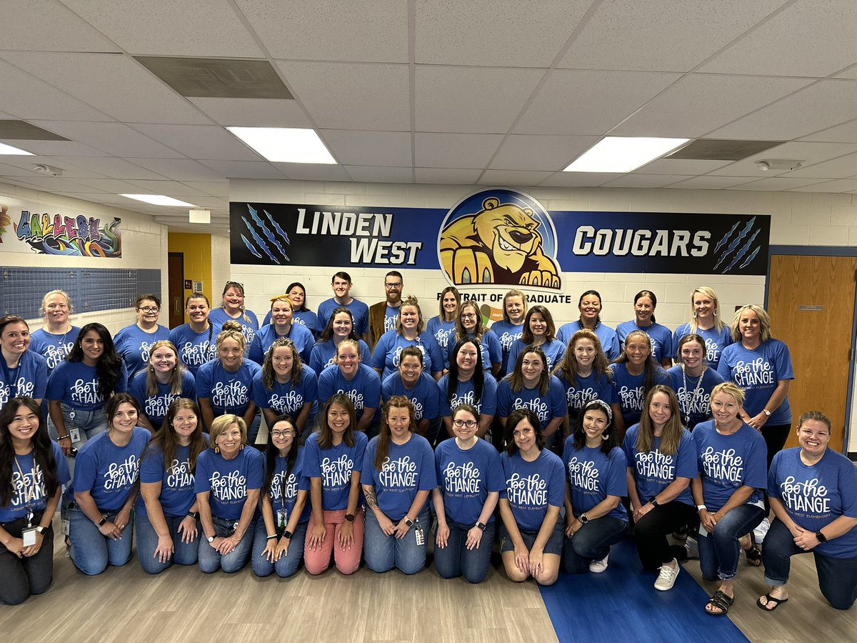 chamberlin_leah's tweet photo. Happy Friday from the Linden West Staff! #LWPawPride #BeTheChange https://t.co/SU1QysFwyQ