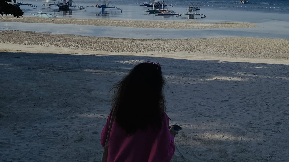 uranus1I's tweet photo. 🏝️ https://t.co/yfKD2qDtT0