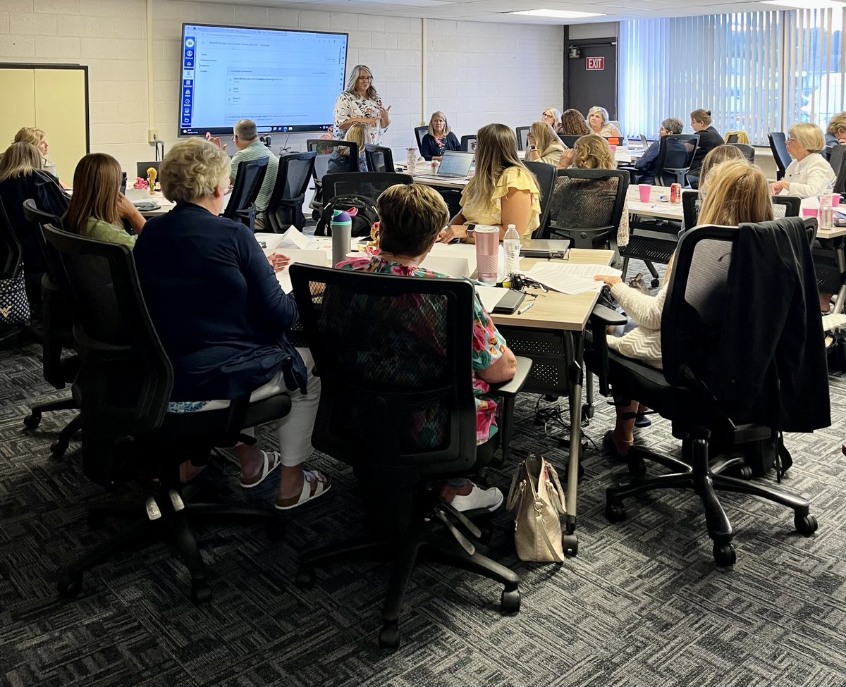 MtStateESC's tweet photo. It has been a pleasure having Putnam County Interventionists in the office for trainings yesterday and today. We have had so many great speakers that have provided beneficial information to take back to the classroom. #interventionists https://t.co/1TCq2xGXz2