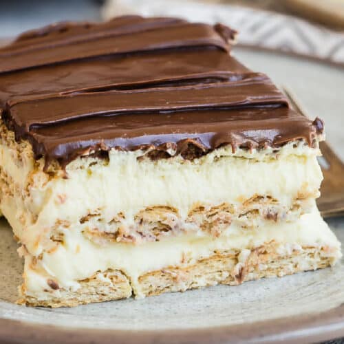 himehorn's tweet photo. Today's cake wasn't very cake. It was very good though. It's more like a pudding. https://t.co/Ntzc3JyUD0