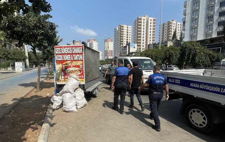 Gece dönercilerine ZABITA şoku!
Tek tek topluyorlar!