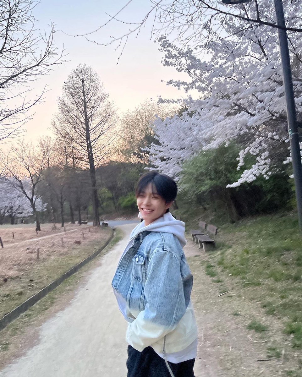 📸 | 18.04.23 — #MINSEO via instagram
