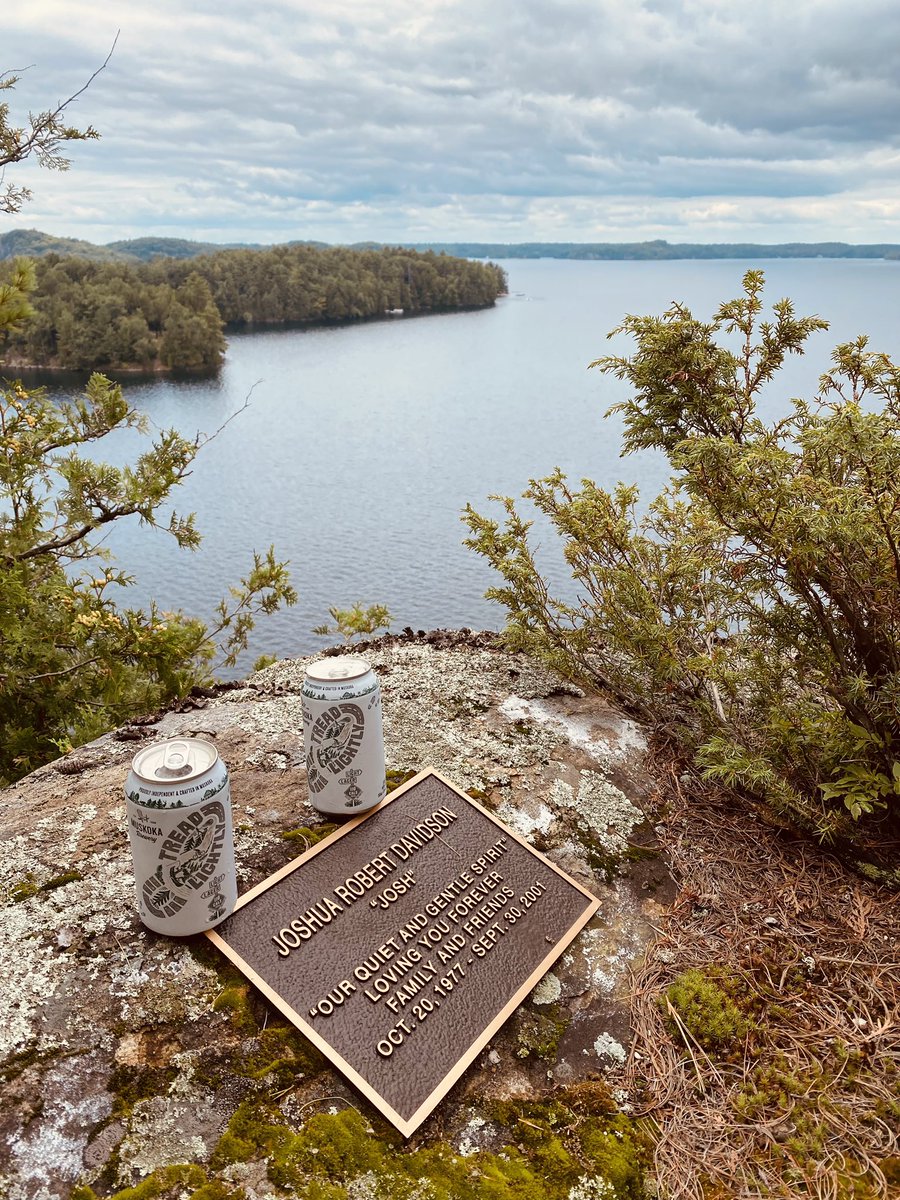MuskokaCoach18's tweet photo. Wouldn’t be a summer break at the lake without a cpl day pints with my little bro
If you have time today, cheers a love one who has passed, they’ll always appreciate the gesture
#JRDRip https://t.co/HYRkllJZKo