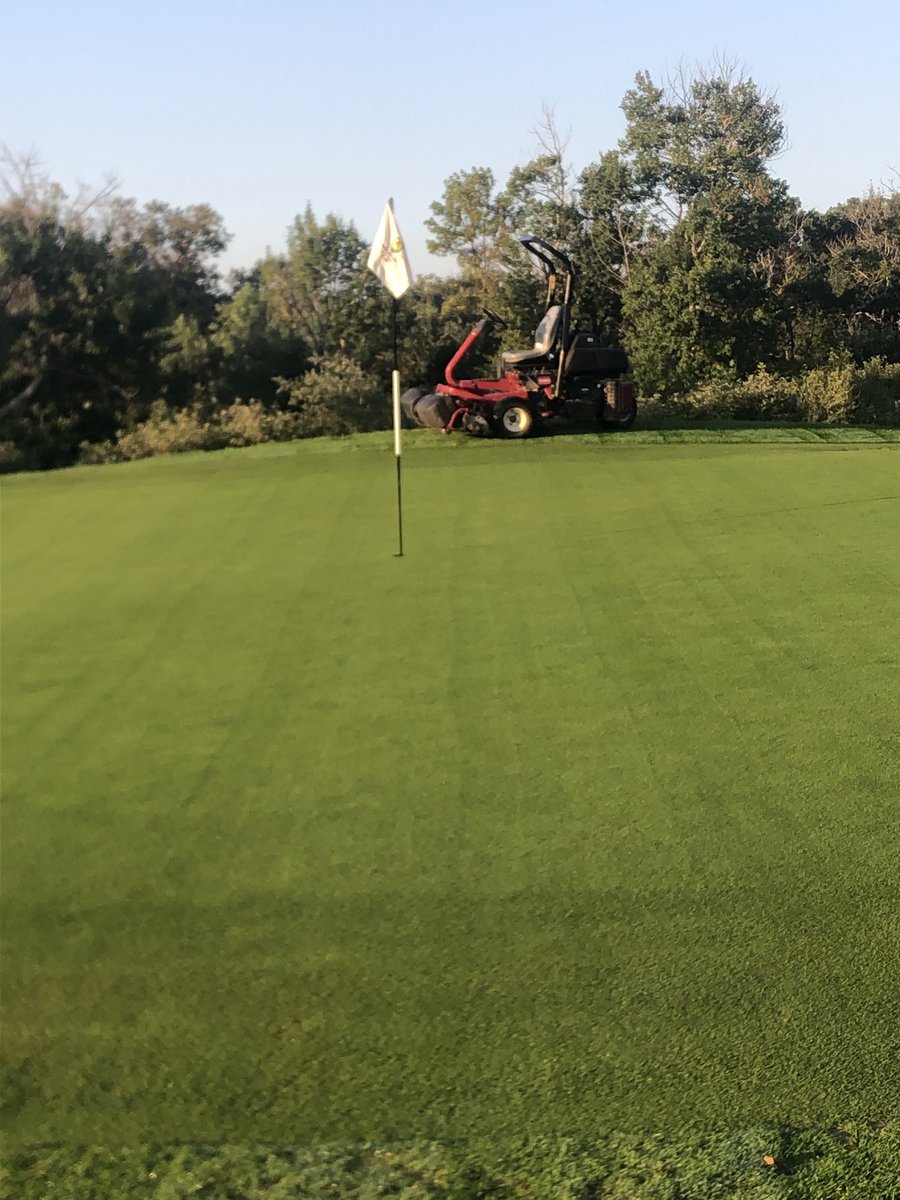 Last day doing this today ⁦<a href="/VirdenGolfClub/">Virden Wellview Golf</a>⁩ for the season. It’s been 16 years since I was last on a greens mower ⁦<a href="/NeepawaGolf/">Neepawa Golf & CC</a>⁩ now hopefully I can be some help for ⁦<a href="/paulmrobertson1/">Paul Robertson</a>⁩ and ⁦<a href="/RobertsonDalyse/">Dalyse Robertson</a>⁩ with harvest.