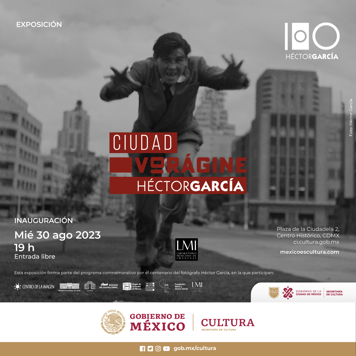 cimagen's tweet photo. #HéctorGarcía100años
¡Acompáñanos y conoce nuestra nueva exposición! 📸

Como parte de la muestra 'Ciudad Vorágine', podrás observar en el Fotomuro fotografías realizadas por Héctor García para el libro 'Nueva grandeza mexicana' de Salvador Novo, de 1968. https://t.co/SUyXHawbfm