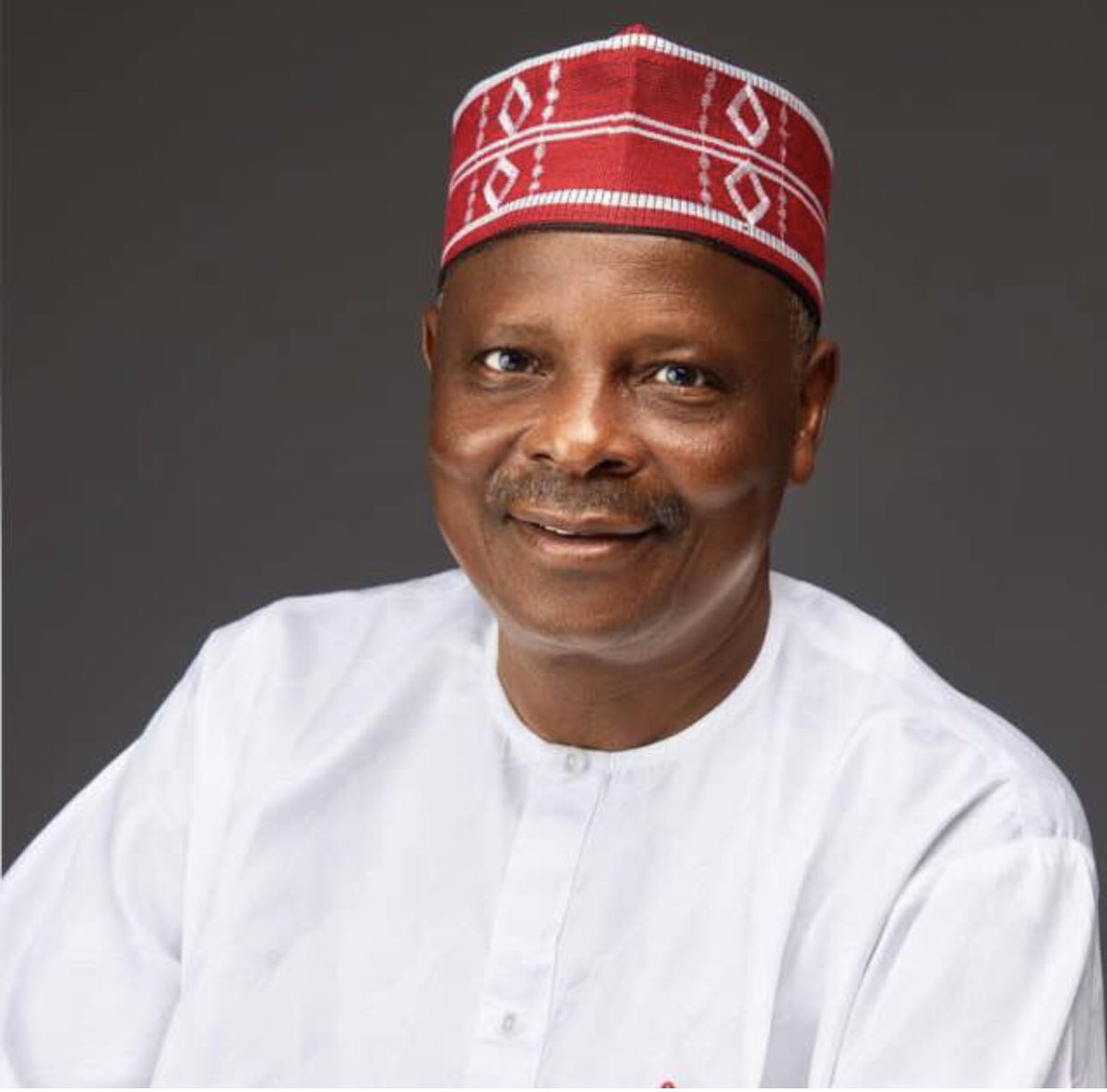 KhadijahAminu4's tweet photo. REASONS WHY PEOPLE ARE PAINED ABOUT KWANKWASO

The man is a true definition of JAGABAN. People are trying to force themselves at the federal level but the Mr President always summon him and leave people in awe without disclosing what was discussed by them.

Atiku Abubakar and Kwankwaso are understood to be enemies but was found at Kwankwaso’s residence last week and what they discussed is still not disclosed.

Kwankwaso always play the politics game right and that’s what makes those who oppose him angry.

Take it or leave it, Kwankwaso is a politician that is rare.