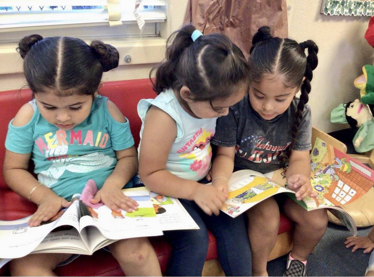 PinewoodEEC's tweet photo. The literacy experiences that children have at preschool form powerful brain connections. Exposure to literacy at a young age leads to improved linguistic skills, richer vocabulary, improved grammar, better spelling &amp; more precise oral communication. @LASchoolsNorth @earlyed_la https://t.co/B5qs2ZRByd
