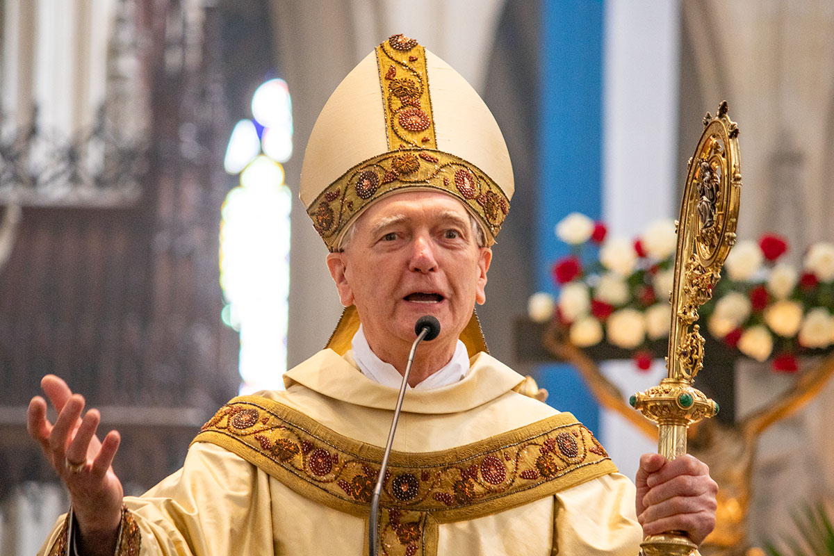 Morgen, 26 augustus, vieren we het 25-jarig bisschopsjubileum van emeritus bisschop drs. A.L.M. Hurkmans in de Sint-Janskathedraal. Om 11.00 uur zal er een pontificale Eucharistieviering zijn en daarna een receptie op het Sint-Janscentrum.