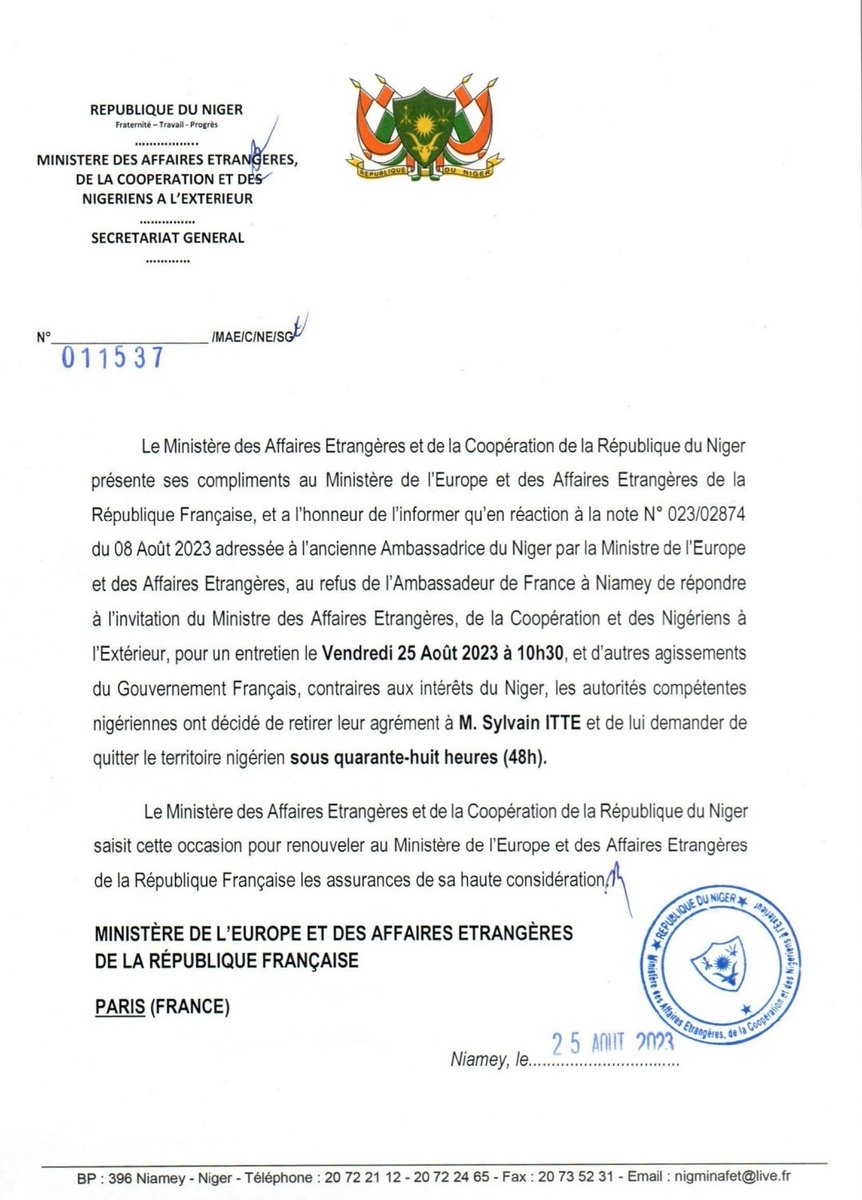 sahle_maryam's tweet photo. 1) Mali
2) Burkina
3) #Niger 🇳🇪
En raison des agissements de l'administration Française, le Cnsp retire à l'ambassadeur Fr médiocr-ITTÉ Sylvain, autoproclamé propriétaire du fleuve Niger (réf) son agrément. Il a 48h pour quitter le pays.
#HandsofNiger
#Fuckneocolonialism https://t.co/wLquttLqEl