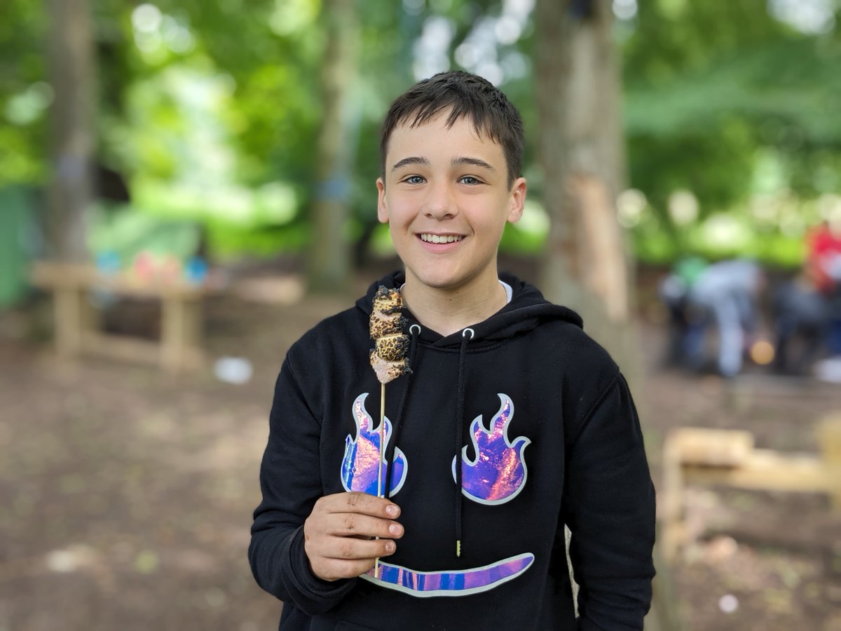 Does a young person you know want to learn survival techniques and take part in fun outdoor activities? Why not sign them up to @CovOutdoors activity camps? 🎯 🤼‍♀️ 🌳 🔥 The camps are for anyone between 11 and 15. Find out more and book your place: orlo.uk/3UB9q