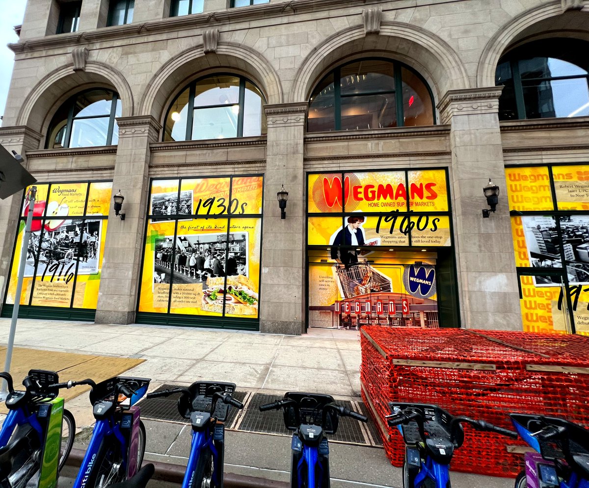 YourInstallTeam's tweet image. Eyecatching #WindowVinyl installation we did at #Wegmans in Manhattan, NY
.
.
.
.
#AdvantageInnovations #YourInstallTeam #graphics #installation #signage #LargeFormatGraphics #LargeFormat #SEG #DimensionalElement #RevealingYourBrand #branding