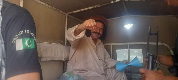 BdRangHalak's tweet photo. "Join us in demanding justice for Ali Wazir! It's time to stand against the unfair treatment by the Pakistani army. #SaveAliWazir #EndMilitaryInjustice https://t.co/IrYXgnpOz5