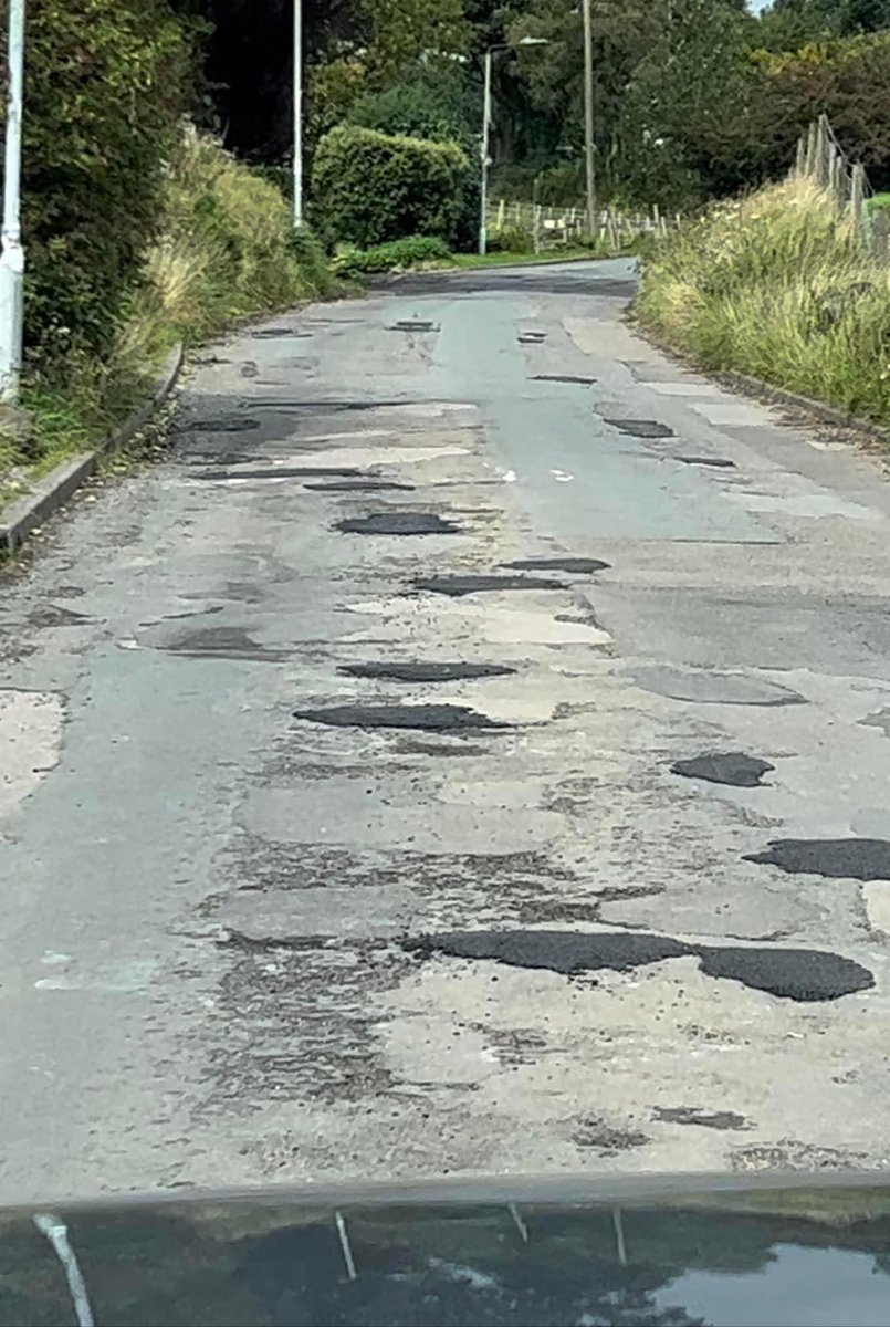 Samheywood88's tweet photo. @JamesDalyMP @KremlinRussia_E  @BorisJohnson @RishiSunak  @BuryCouncil @HighwaysNWEST hi guys, any chance of sorting this mess out. Castle hill road, Bury.    Thanks Samuel https://t.co/CD3x0laJ9h