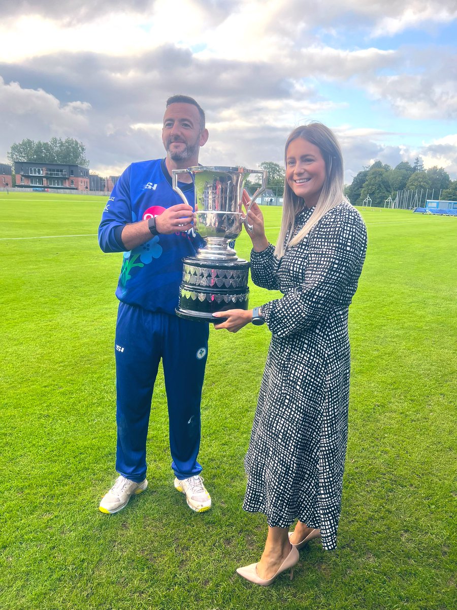 The team at <a href="/cmallantrim/">Castle Mall Antrim</a> would like to congratulations <a href="/mcltc/">Muckamore CC</a> Men’s team on lifting the trophy. 

Well done to all involved 👏
