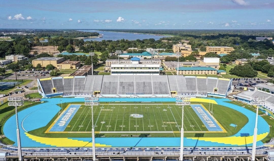 BEAUX_Tillery's tweet image. The way I'm about to email Mark Pocan and Garret Graves and ask why HBCUs aren't listed in this Caucus. 

AW Mumford is sitting on campus at Southern at 96 years old, but Tiger Stadium makes the cut and it's 4 years older. 

Is this really about historic preservation of historic…