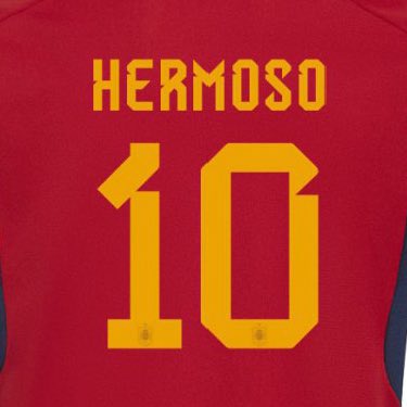 Queremos mostrar todo el apoyo a nuestra ex jugadora <a href="/JenniHermoso/">Jenn1 Hermos0</a> y consideramos inaceptable el trato que ha recibido, tanto la futbolista, como el resto de la Selección.

Por un #fútbol que garantice la igualdad, sin conductas impropias #SeAcabó #JenniHermosoestamoscontigo