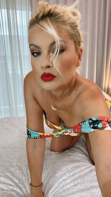 Barbie  🤩 🤩  #xxxjasminerouge #onlyfans #hot #blonde https://t.co/nTcVXvd244<a href="/tag/xxxjasminerouge"class="tags">#xxxjasminerouge</a><a href="/tag/onlyfans"class="tags">#onlyfans</a><a href="/tag/hot"class="tags">#hot</a><a href="/tag/blonde"class="tags">#blonde</a>