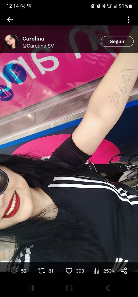 Quien habla de gordura, una naca que se emociona con unas rayas que parece que se las hizo un niño de 1 año. Ten dignidad y deja de estar de arrastrada. Para la otra pues que sea un autógrafo mínimo de alguien conocido, no un ignorante como tu.