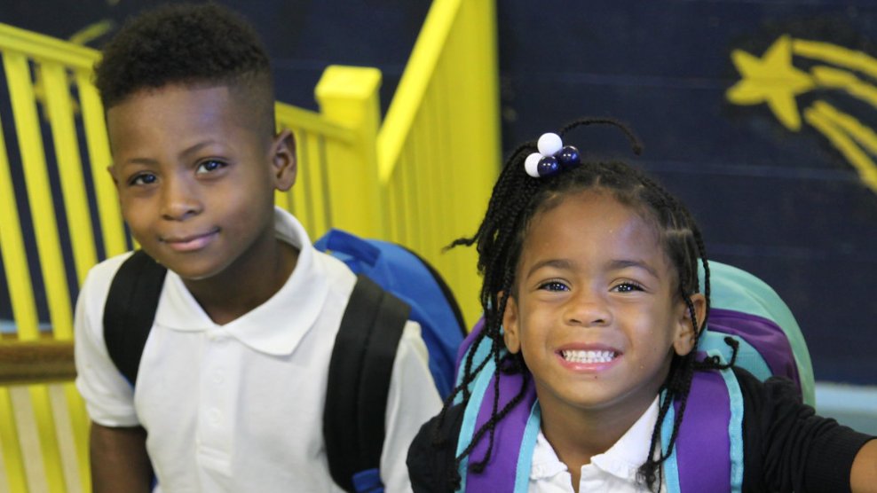 dcpublicschools's tweet photo. Hey DCPS fam, let's show off our school spirit on Monday! Tag your back-to-school photos with #FirstDayLooks, and let's see what everyone is wearing. I can't wait to see all your styles AND your smiles. 🤩💙 https://t.co/7UspQtfbA0