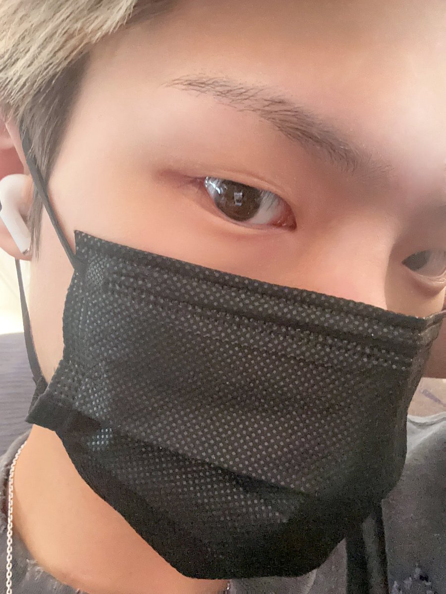atiny8ot's tweet photo. [#민기] eu amo vocês 🇧🇷
#ATEEZ #에이티즈 https://t.co/87wWrz0vik
