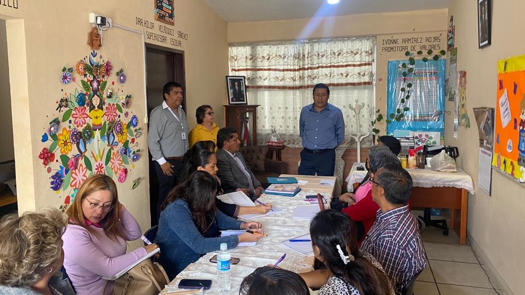 SrebTexcoco's tweet photo. Asistencia del Mtro. Gastón Moreno Solís a la Supervisión #P203, para la presentación del Dr. Rodrigo Rojas Díaz como Supervisor Escolar de dicha Zona.
@geramonro05
@TinocoGRogelio
@ArturoH19772369
@gastonm100x100 https://t.co/NL1Ai3u8vb