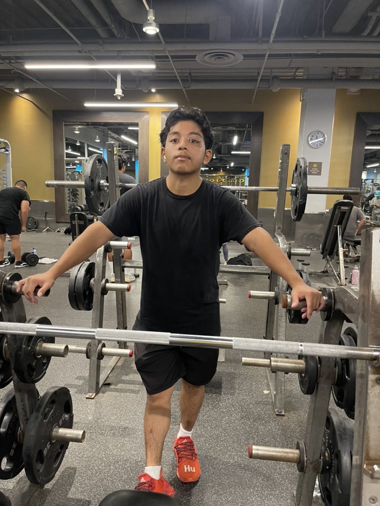 chestyon3's tweet photo. First day back #lifeafterdeath https://t.co/1gGOrV9tBn