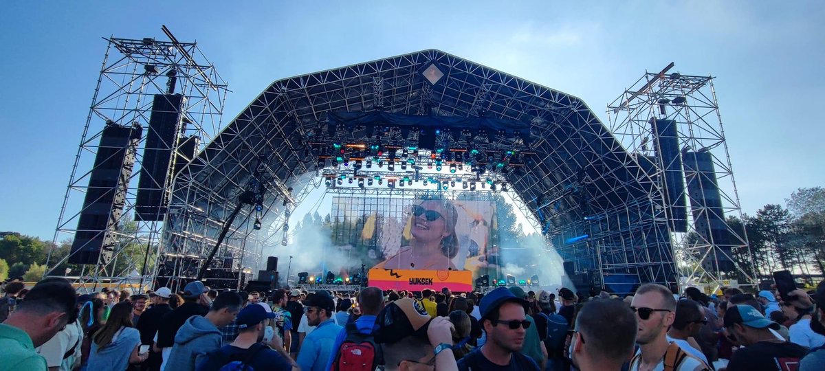 MadyDorchies's tweet image. À Touquet Music Beach Festival — UN WEEK-END DE FOLIE ! 🔥🎧
UN FESTIVAL HAUT EN COULEURS

#Bakermat ,#purplediscomachine et #PaulKalkbrenner  pour nous faire vibrer, fêter, danser et marquer l’histoire de cette nouvelle édition soutenue par @hautsdefrance 
@xavierbertrand