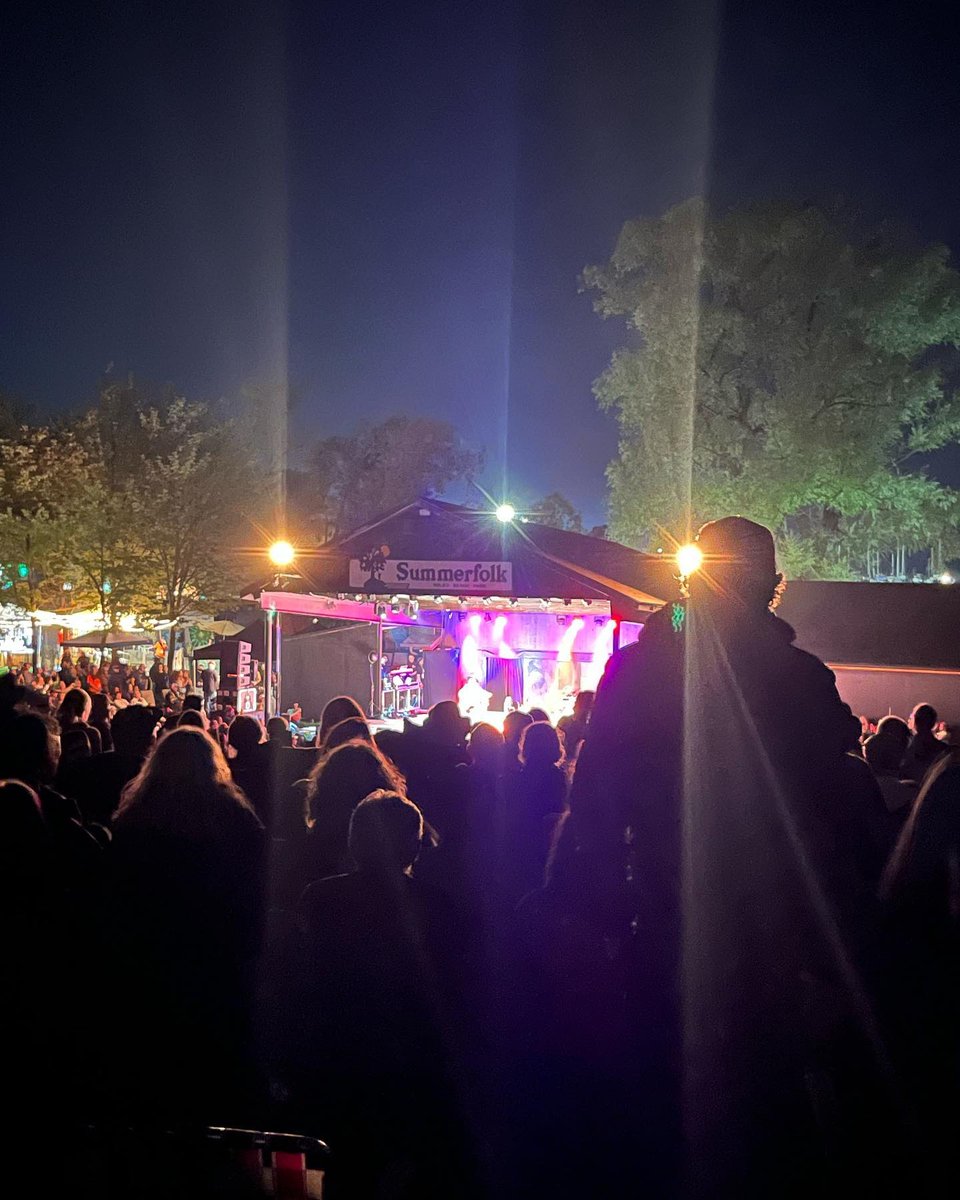 #summerfolk48 #rewind
An evening with mama is good for the soul, especially when it’s spent at summerfolk ❤️ ( #📷 <a href="/chelsea/">chels</a>.ion )