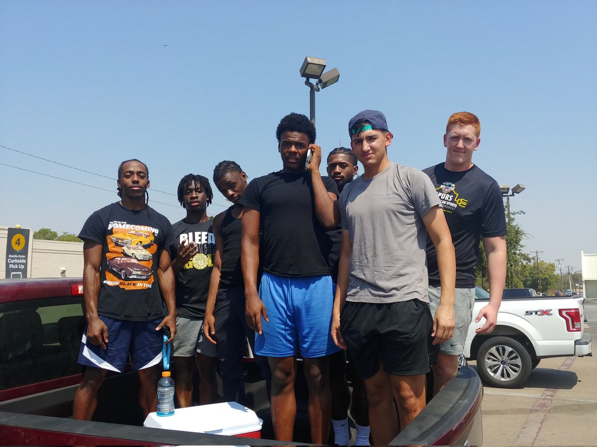 Tony Starnes tweet media