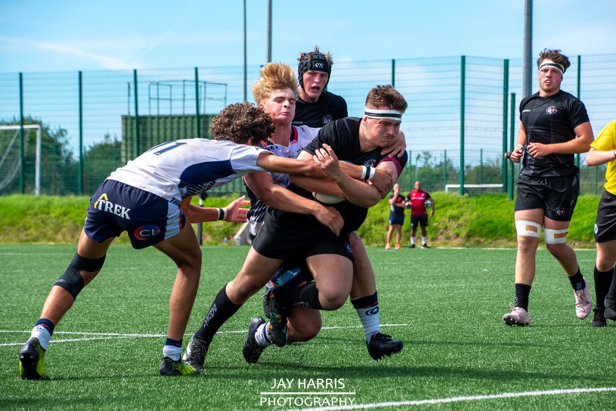 JayHarrisPhoto1's tweet image. Continuing their great form from the Malvern Festival, this was a cracking game and fantastic result for @exechiefsacad U18s as they defeated @Saracens  U18s 44 v 27. 

facebook.com/media/set?vani…

Well played lads 👏👏
@ExeterChiefs @execollsport @TCSportsAcademy