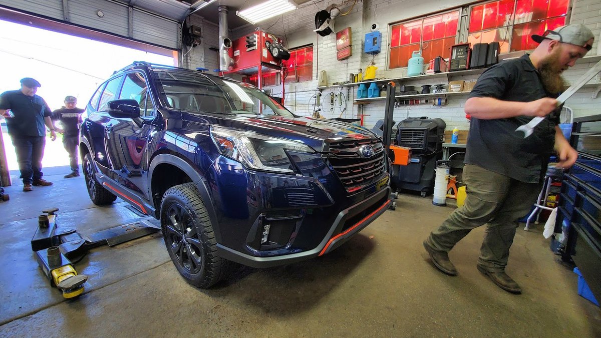 Here’s one of our certified techs checking over a #Lifted Forester. What off-road excursion do you think this Subaru is about to go on?
-
#MegaSubieShop #ClarksAutoFix #ClarksSubaruFix #Subaru #Forester #LibertyWells #Utah #SaltLakeCity #SLC #SLCSubaru