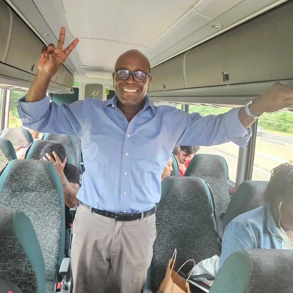AlvinPonder's tweet photo. MARCH ON WASHINGTON - ON MY WAY! This March continues the original March on Washington for jobs and freedom some 60 years ago. Join us @ 11 o'clock at Lincoln Memorial to fight against white supremacy and to uphold our collective values of freedom, equality and justice.
#MOW60 https://t.co/cYiVudE6wM