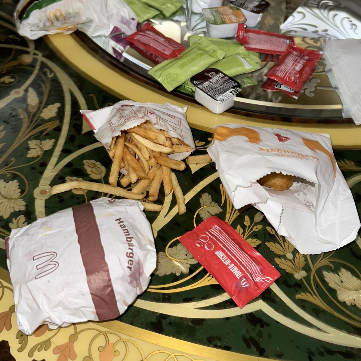 brattyfuckingmo's tweet photo. The first of many lol https://t.co/sTgWBRRsjH