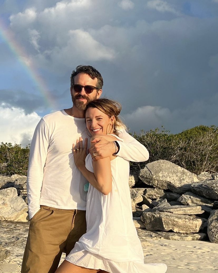 deadpoetstan's tweet photo. il post di compleanno di Ryan reynolds per Blake lively😭😭😭😭

una delle coppie più belle di Hollywood ❤️‍🩹❤️‍🩹

O COSÌ O NIENTE https://t.co/NKiEAnhyjH