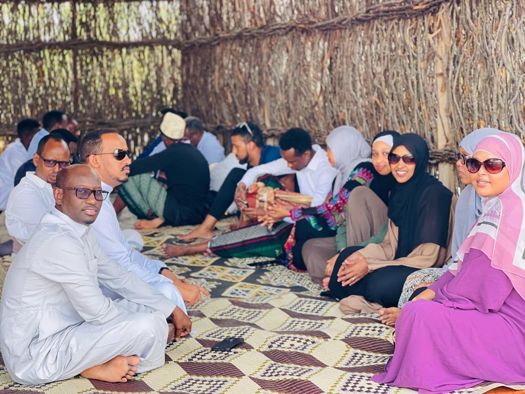 KIGSConsulting's tweet photo. As Somalia's Security Forces make their way to #CeelBuur, we at @KIGSConsulting stand with them, ready to be part of the liberation by delivering reliable research, reconciliation and state building solutions to newly liberated communities.

To a brighter Somalia 🇸🇴 https://t.co/4sccW4gqQN