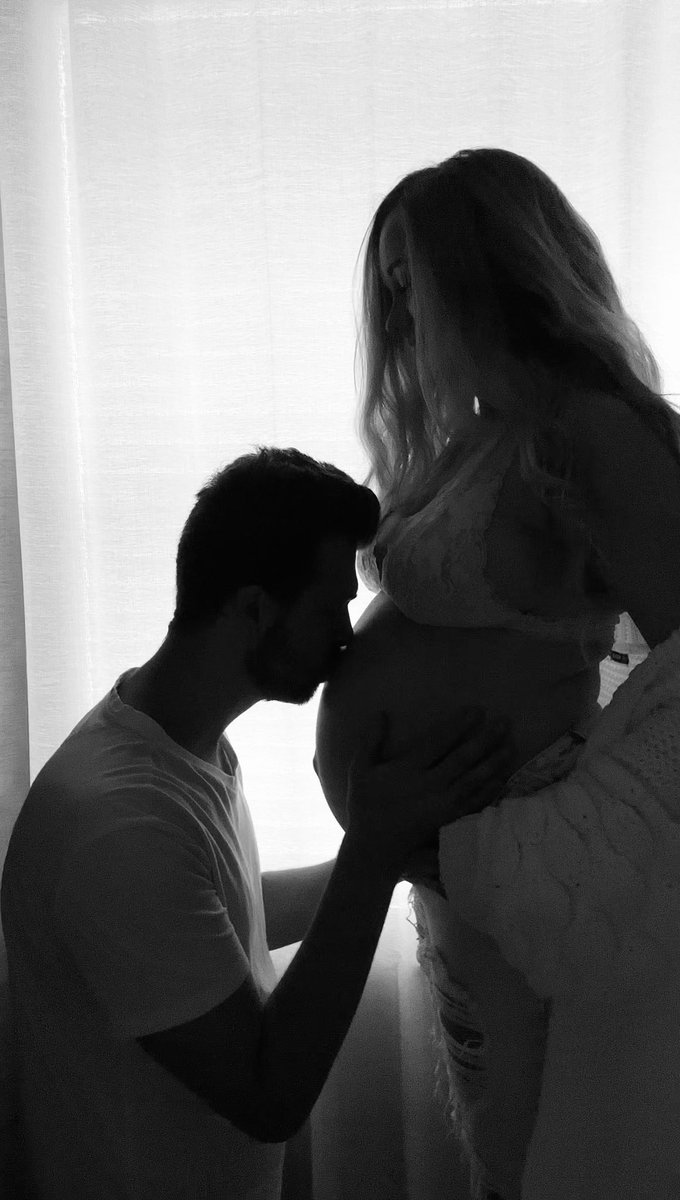 4 weeks away 🥹🩷